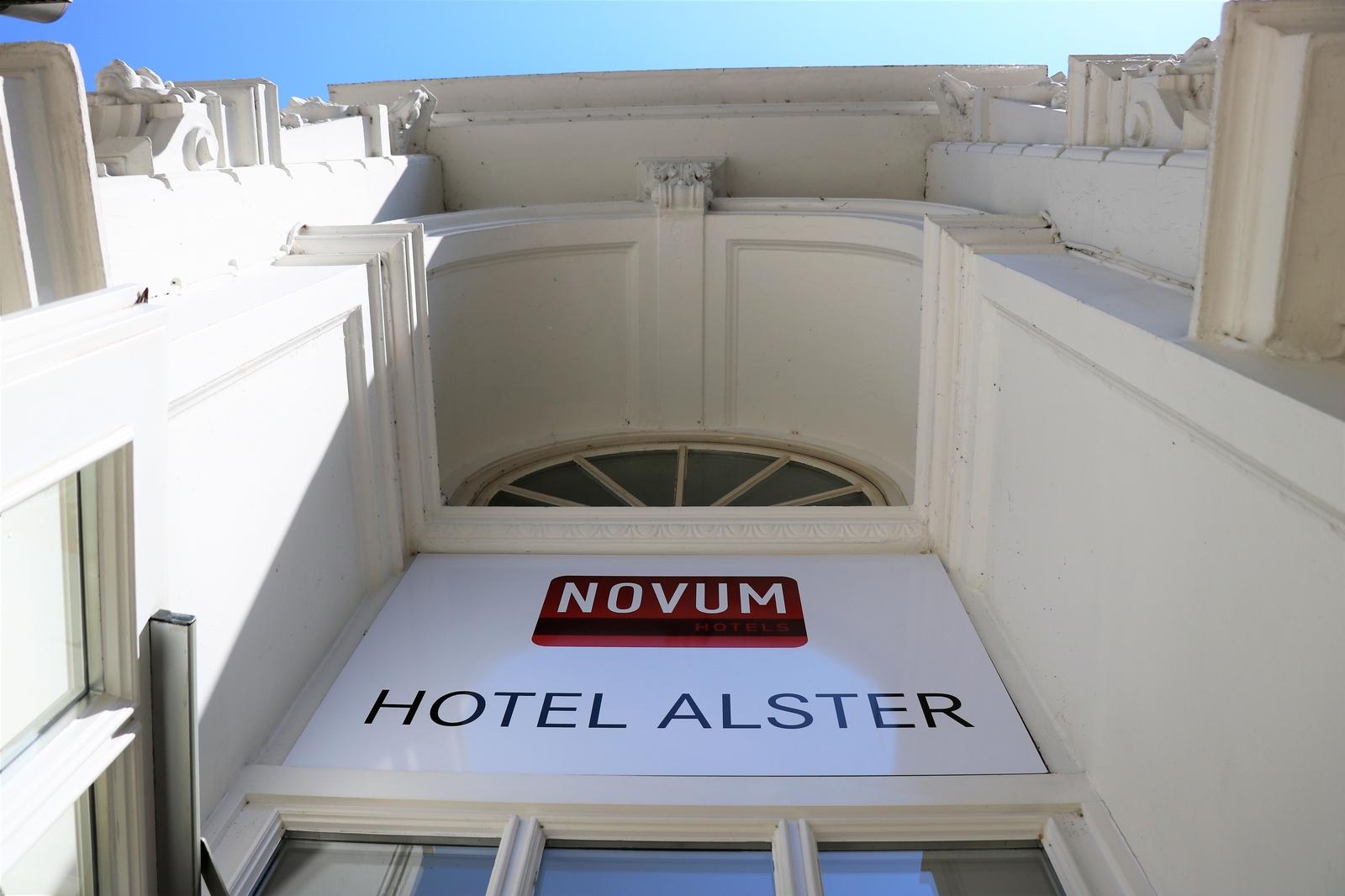 Novum Hotel Alster Hamburg St. Georg Exterior photo